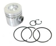 Case IH Kolben + Ringe